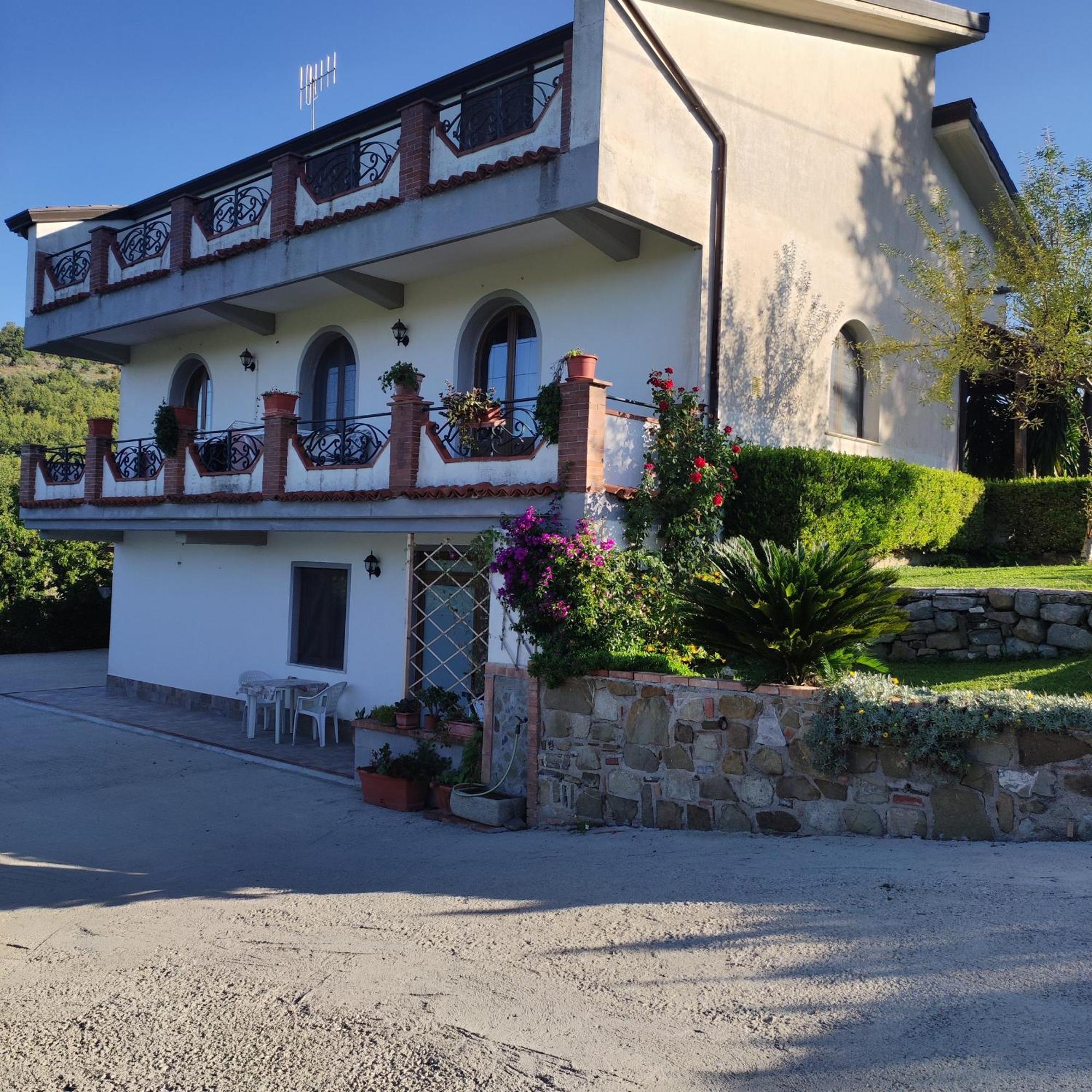 Ruggiero "Casa Vacanze" Vallo della Lucania Extérieur photo